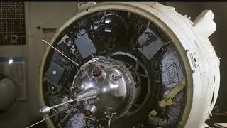 FIRST SPACE SHUTTLE TO REACH MOON LUNA 1 ,SOVIET UNION OF RUSSIA