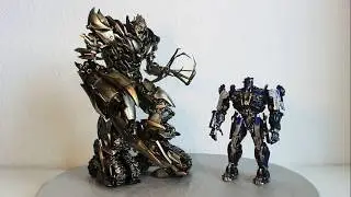 Transformers DMK 4ever Megatron and Boda Studio Barricade