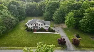 14 Pluto Lane, Modena, NY Presented by George Koudounas.