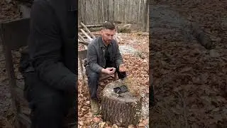 Survivor gets this wrong everytime!! #flint #flintandsteel #fire #firemaking #survival