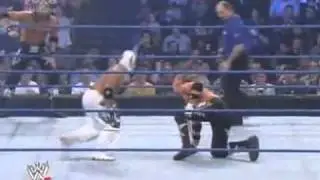 SmackDown! (2011) - Rey Mysterio VS The Edgeheads
