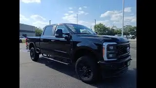 2023 Ford Super Duty F-350 XL Niles, Schaumburg, Chicago, Highland Park, Arlington Heights IL