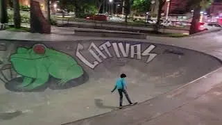 ARTHUR HAGER EM AULA DE SKATE EM SANTOS SP