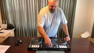 Pioneer DDJ-1000SRT Unboxing