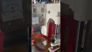 Double head high frequency welding machine for embossed insoles and  shoe upper