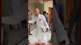 Omar Ayub Khan meeting Cameraman Before Press Conference  |Wahjoc