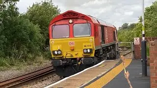 DB cargo 66010 4L45 with 33 containers 11;45 running 14L 1/9/2025