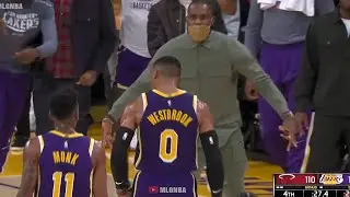 Russell Westbrook with back to back CLUTCH buckets 🙃 Lakers vs Heat