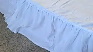 Amazon Basics Lightweight Ruffled Bed Skirt | 16