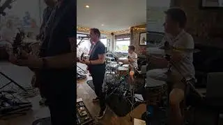 PRTY band - august 2024
