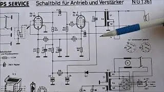 Reparatur eines Philips Plattenspielers aus den 50 er Jahren.