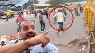 He Robbed us outside NDLS Railway stn and Ran Away
