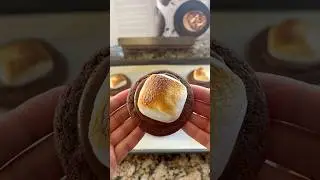 Hot Chocolate Cookies 🍫 ⁣#cookies #galletas #bromabakery #baking  #chocolate #recipe #cookierecipe