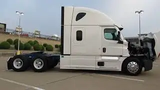 2021 Freightliner Cascadia Walk Around Video - Stock #SMU4213, SelecTrucks of Dallas