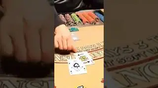 Игра в блэкджек: подпишитесь на больше видео и поставьте лайк #казино #блэкджек #азартные игры #с...