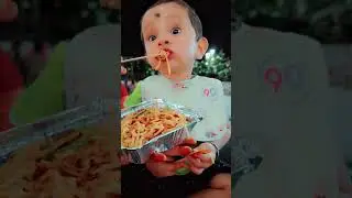 Cute baby eating chaumin #cute #baby #shorts #noodlelover #youtubeshorts #viral #trending