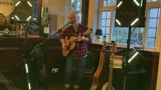 ALEX ROBERTS: Vincent Black Lightning 52   #pubmusic  #folk #celticmusic #noisypubmusic