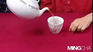 MINGCHA - Yum Cha Etiquette Finger Tapping the Table