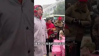老谭夫妻赶场卖新产品，生意超出预期，叔叔阿姨们都自觉排队购买 #日常vlog #原创 #强烈推荐#我的抖音生活日记