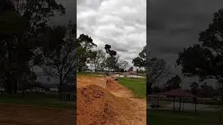 Arrma Quake 223s... Лучший 2-приводный монстр-трак!!! #arrma #arrmarc #shorts