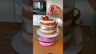 Naked cake #confeitaria #dicas #bolo #bolodecorado #cake #chantininho #cakedecorating