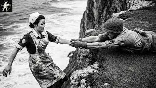 Japanese Female POW Tried To Jump Overboard. A US Sailor Lunged To Grab Her Hand