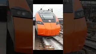 India's First Sleeper Vande Bharat 🚄 Express #shorts #shortvideo #vandesleeper #sleepervandebharat