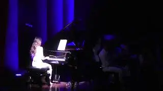 Nicole Ranieri esegue Fiesta messicana