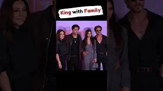 Shah Rukh Khan & Family Reunite at Netflix India Event! #shorts #bollywood #shahrukh_khan