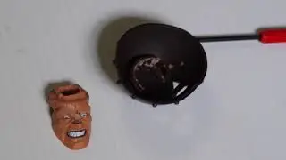 Diamond Select Marvel Juggernaut Head Removal