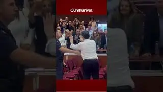 İBB Başkanı Ekrem İmamoğlu ara sonrası sloganlar ve alkışlar eşliğinde karşılandı