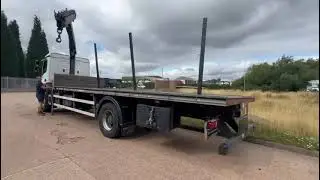 YA17 NJJ - 2017 Mercedes 18 Ton Flat Crane 