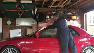 Removing and storing a BMW E46 Convertible Hard Top with chain winch