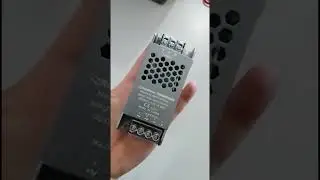 Fonte de Alimenta&ccedil;&atilde;o Chaveada Colm&eacute;ia Slim Met&aacute;lica Autom&aacute;tica 12V DC 5A Roadstar RS-1205A F 60W