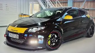 Renault M&eacute;gane R.S Trophy 419 hp racing on the Nordschleife.