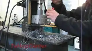 Scule electrice profesionale Metabo .  MAG 832 talpa magnetica .wmv