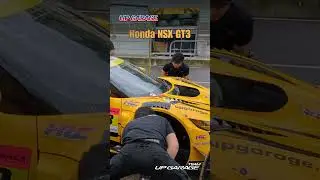 3 Generations of Team Upgarage Sportscars &ndash; Lightning Fast Tyre Change!