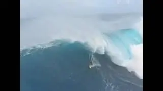 Man Surfs Monster Wave Like a Boss! #surfing #monsterwave #bigwavesurfing #awsome #monster #jamaika