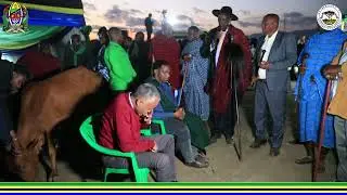 MBUNGE FREDRICK  LOWASSA KAMZAWADIA MKUU WA MKOA MAKONDA NG'OMBE ARIDHISHWA NA UTENDAJI KAZI WAKE.