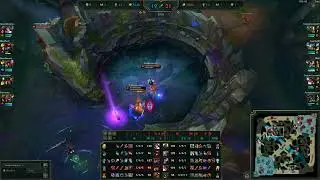 Shyvana Herald's eye pickup with Hextech gate Hilarious #leagueoflegends #Shorts