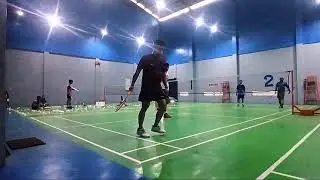 Badminton, semangat sebalah ada profesional training,