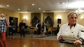 Angelina Sings with Barbara Blue - Chain of Fools
