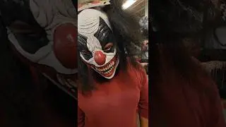 SCARY Clown mask at Spirit Halloween 😭 #spirithalloween #scary #halloween #shorts