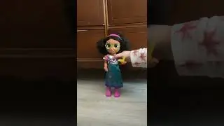 Jakks Disney Encanto Singing Mirabel and Magic Butterfly Doll on Extremely low Batteries!!!!!!!