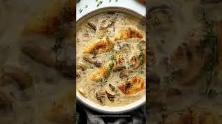 Pechuga de pollo en salsa cremosa de champi&ntilde;ones