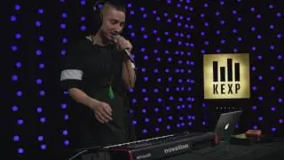 Tay Sean - Higher Vibrations (Live on KEXP)