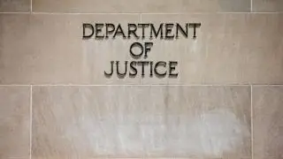 Rep. Schultz&rsquo;s IT aide may strike plea deal with DOJ