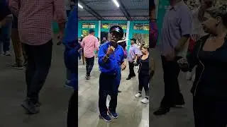 capit&aacute;n de la plaza bailando este cumbion guapachoso 🎶🎼🎷🎺👍 #music #baile #dance #shorts #short #show