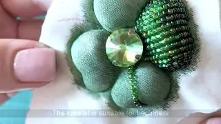 ABOUT tutorial DIY Lucky Clover brooch 3D seed bead embroidery