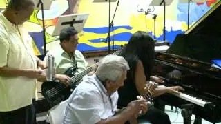 Entrega partitura Albert Palm na Stanley Palm , Minister Irene Dick i otro invitado 1